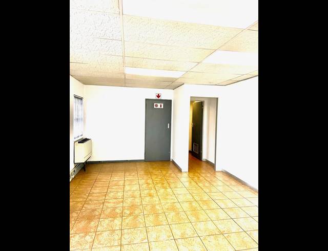 1,098M² WAREHOUSE TO LET IN PAULSHOF
